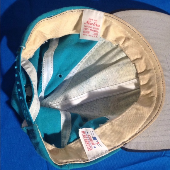 New Era Embroidered Florida Marlins Ball Cap - Picture 3 of 7